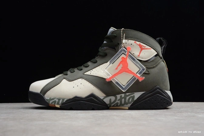 Icicle x Air Jordan 7 AT3375-100 Patta 0706